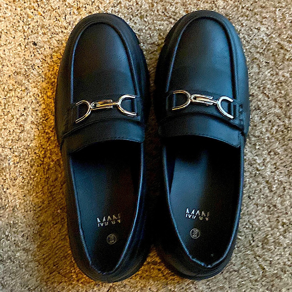 Shoes - Picture 1 of 1
